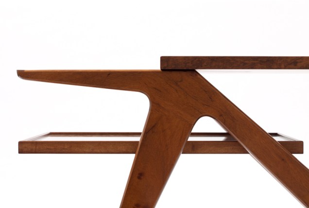 <span>Peças de Lina Bo Bardi reeditadas pela Etel</span> <span>Peças de Lina Bo Bardi reeditadas pela Etel</span>