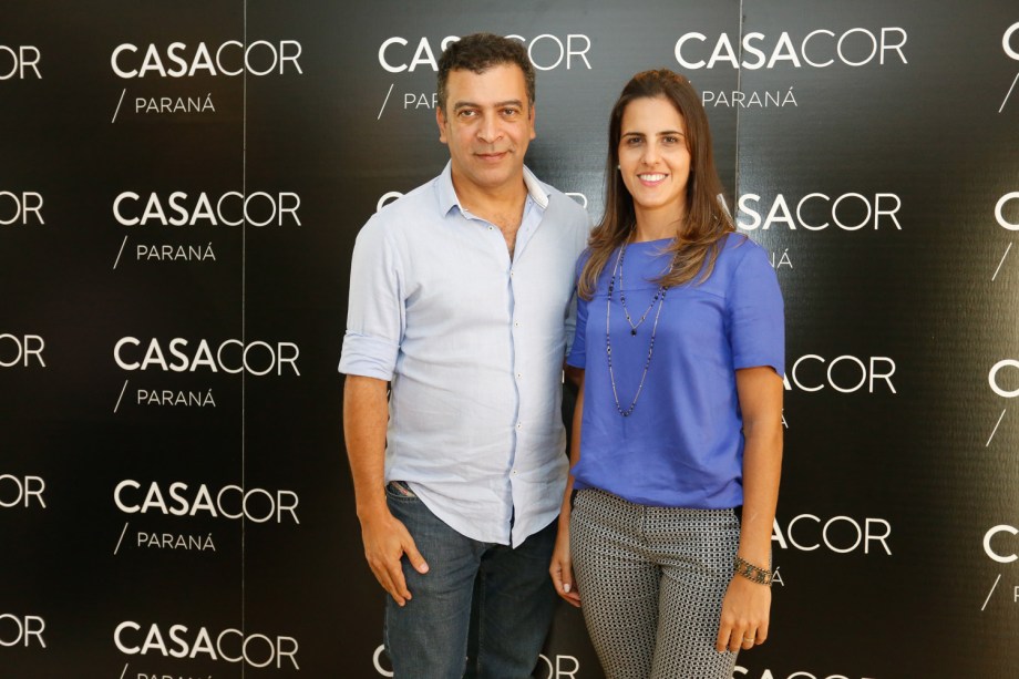 Pedro Ariel e Fabiola Molteni, coordenadora de Comunicação e Promoção da Arauco