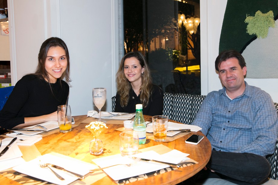 Natalia Parreira, Clariça Correa e Luis Migotto