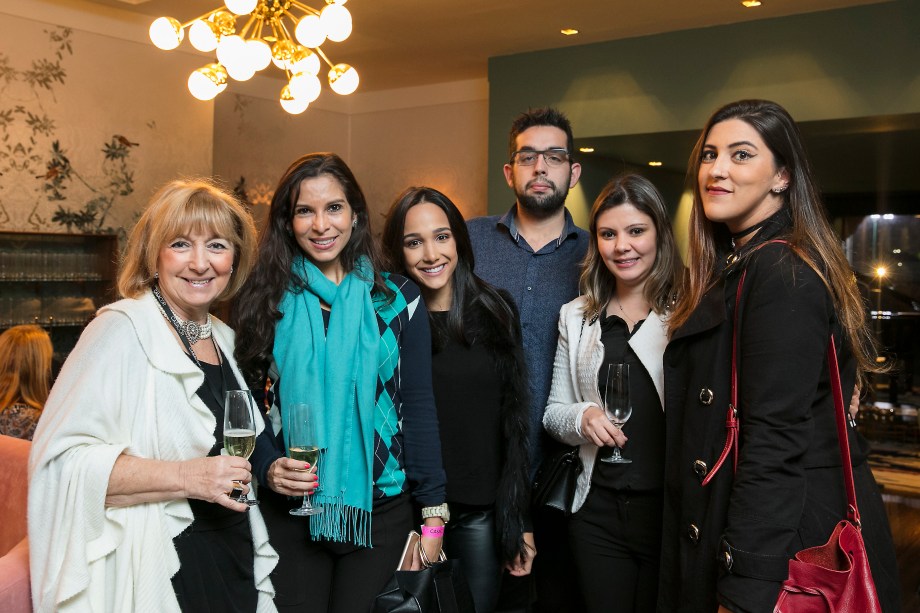 Lucy Amicon, Ana Bartira, Vanessa Ireno, Vinicius Amorim, Natalia Gusson e Mariana Penido