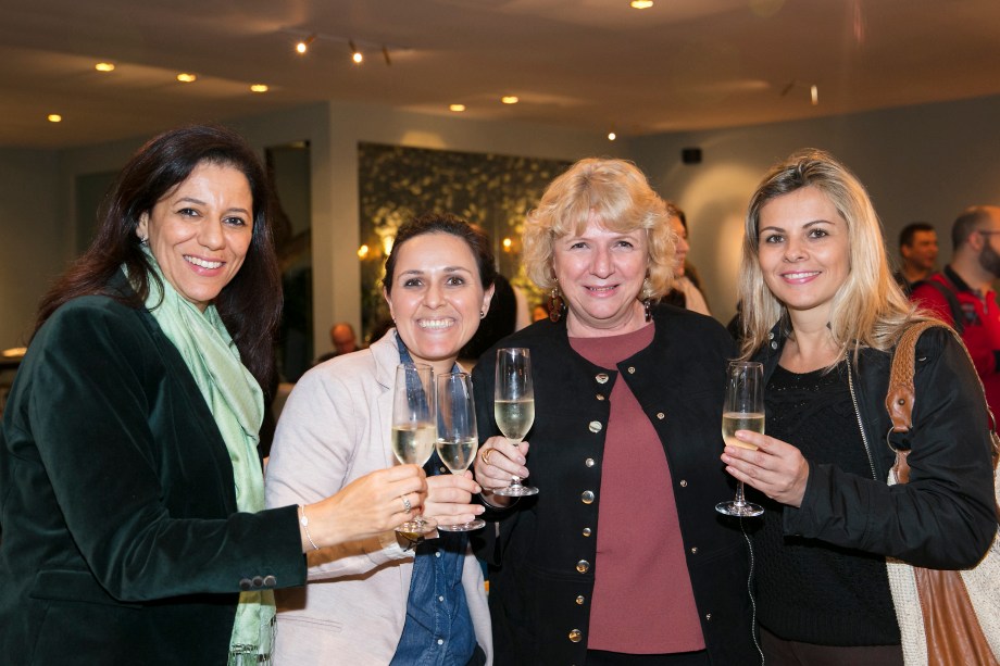 Cleide Gomes, Miriam Germano, Cristina Moraes e Cida Rogiero