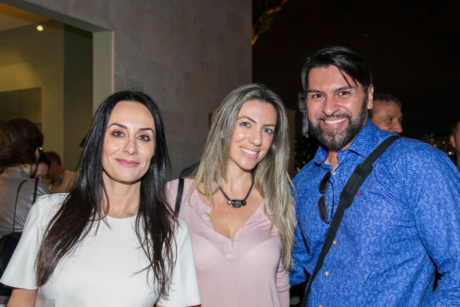 Tati Pedtini, Carol Nicolini e Gil Farah