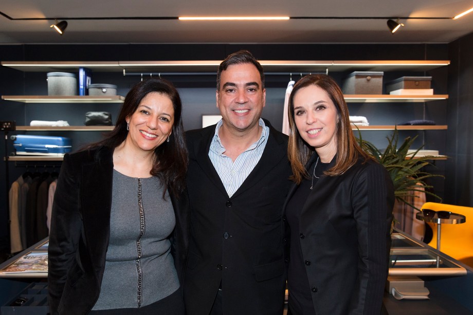 Cleide Gomes, Cadu Torres e Esther Schattan