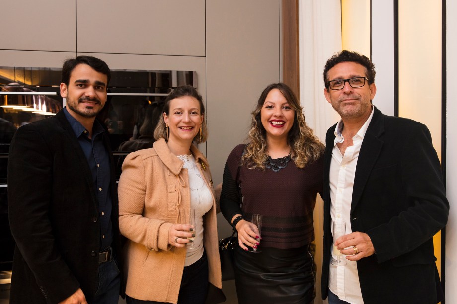 Viviane Mussato, Alessandra Spadaro, Matheus Menezes e Amauri