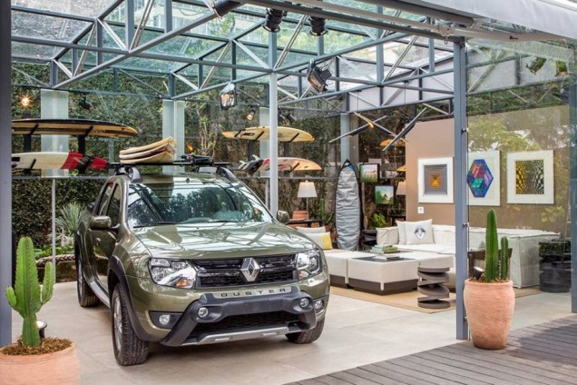 A <strong>Garagem de Estar</strong> de Caco Borges refletia o espírito do surf e da praia junto com a arquitetura londrina, baseada na estação de trem St. Pancras. A <strong>Garagem de Estar</strong> de Caco Borges refletia o espírito do surf e da praia junto com a arquitetura londrina, baseada na estação de trem St. Pancras.