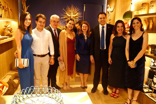 <span>Marina, Rodrigo, Augusto e Isabela Coutinho; Ana Luíza e Paulo Camara; Carla Cavalcanti e Roberta Borsoi</span> <span>Marina, Rodrigo, Augusto e Isabela Coutinho; Ana Luíza e Paulo Camara; Carla Cavalcanti e Roberta Borsoi</span>