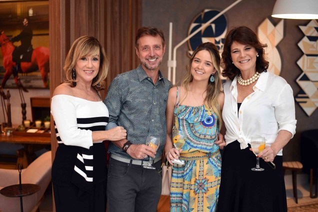 Eva Taquechel, Nando Grabowsky, Patricia Couto e Paula Neder Eva Taquechel, Nando Grabowsky, Patricia Couto e Paula Neder