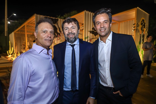 José Carlos Pontes, Elcio Batista e Fernando Novais José Carlos Pontes, Elcio Batista e Fernando Novais