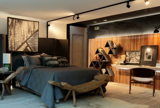 <span>Garagem do pescador Renault - Alerson Lisboa e Carla Marques. O design afetivo e a arquitetura vernacular formam uma dupla imbatível para homenagear a cultura e a economia pesqueira alagoana. Os nichos modulares em forma de triângulo criam uma brincadeira interessante na área do quarto em várias posições e encaixes.</span> <span>Garagem do pescador Renault - Alerson Lisboa e Carla Marques. O design afetivo e a arquitetura vernacular formam uma dupla imbatível para homenagear a cultura e a economia pesqueira alagoana. Os nichos modulares em forma de triângulo criam uma brincadeira interessante na área do quarto em várias posições e encaixes.</span>