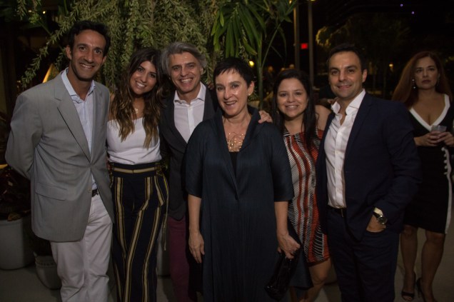 Benjamin Ramalho, Francesca Civita, Alex Stevens, Lívia Pedreira, Raquel Carvalho e Lúcio Grimaldi Benjamin Ramalho, Francesca Civita, Alex Stevens, Lívia Pedreira, Raquel Carvalho e Lúcio Grimaldi