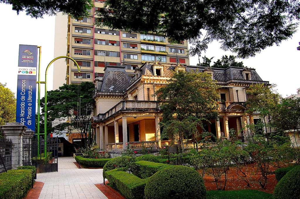 1200px-CasaDasRosas casa das rosas