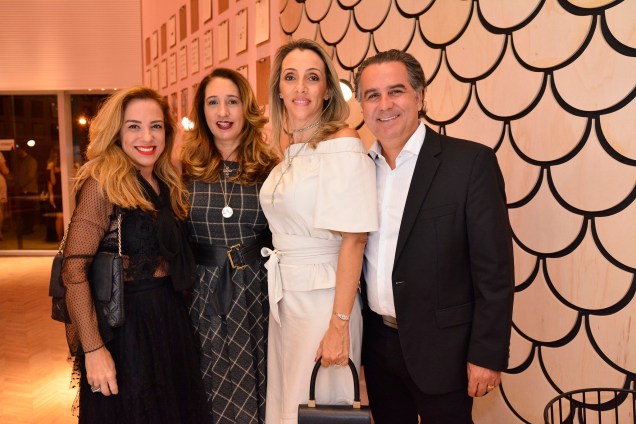 Adriana Frazão, Sandra Mendez, Karin Frazão, Beto Frazão Adriana Frazão, Sandra Mendez, Karin Frazão, Beto Frazão