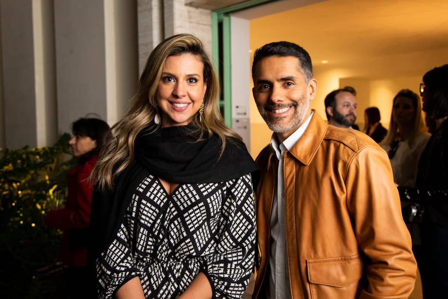 Bia Abreu e Thales Drummond