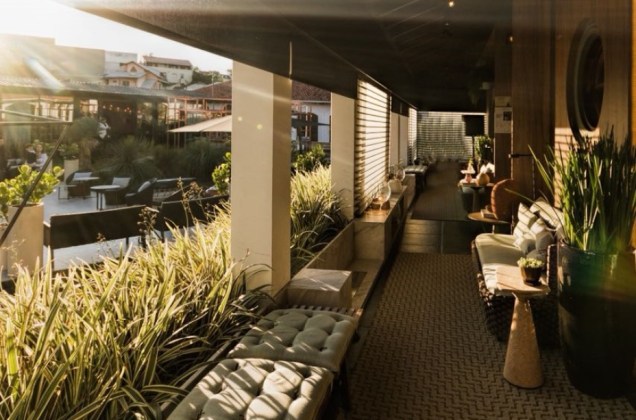 <strong>REVELAÇÃO - VENCEDOR</strong>: Varanda Social, dos arquitetos Alessandro Cavalcanti e Ricardo Makhoul. <strong>REVELAÇÃO - VENCEDOR</strong>: Varanda Social, dos arquitetos Alessandro Cavalcanti e Ricardo Makhoul.