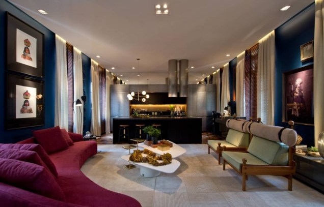 Gabriel Bordin estreiou em CASACOR SC no último ano com o Gourmet Living, retorna à mostra com a Casa Ônix By Karsten. O arquiteto reforça o equilíbrio com o meio onde está inserido e o minimalismo, com características marcantes no projeto. Gabriel Bordin estreiou em CASACOR SC no último ano com o Gourmet Living, retorna à mostra com a Casa Ônix By Karsten. O arquiteto reforça o equilíbrio com o meio onde está inserido e o minimalismo, com características marcantes no projeto.