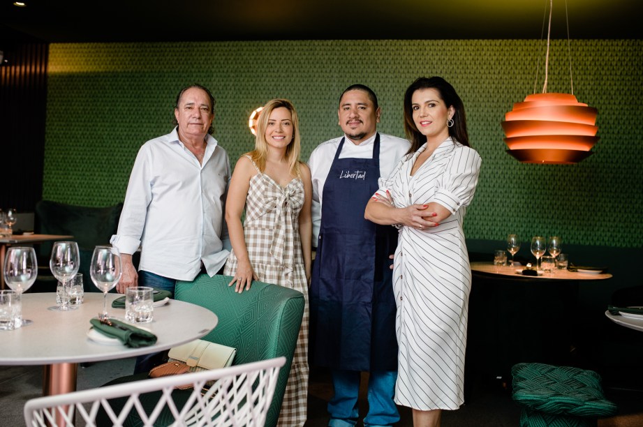 Albano Ribeiro, Renata Dutra, Marco Espinoza e Ivone Carvalho Albano Ribeiro, Renata Dutra, Marco Espinoza e Ivone Carvalho