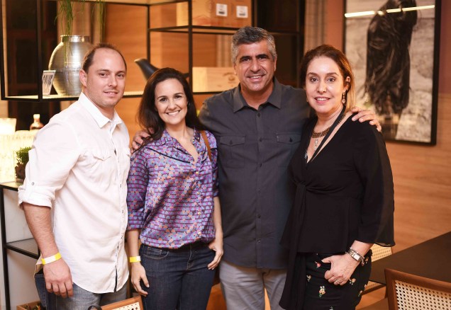Bruno Carone, Lia Lamego, Wagner Lofare e Anna Malta Bruno Carone, Lia Lamego, Wagner Lofare e Anna Malta