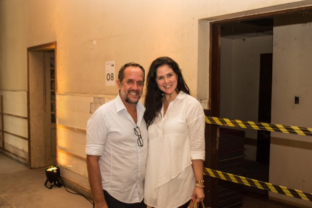 Luciano Mota e Karina Capaverde