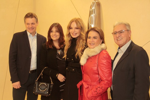 Nereu Dilson Conzatti, Giana Ballottin Conzatti, Debora Aguiar, Cleonice Tomasini Farina e João Farina Neto Nereu Dilson Conzatti, Giana Ballottin Conzatti, Debora Aguiar, Cleonice Tomasini Farina e João Farina Neto