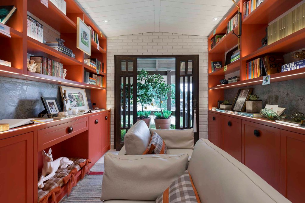 06_books’n-art-gabriela-herde-casacor-balneario-camboriu-2019-foto-lio-simas Na foto, o ambiente Books n' Art, de Gabriela Herde para a CASACOR SC | Balneário Camboriú 2019.