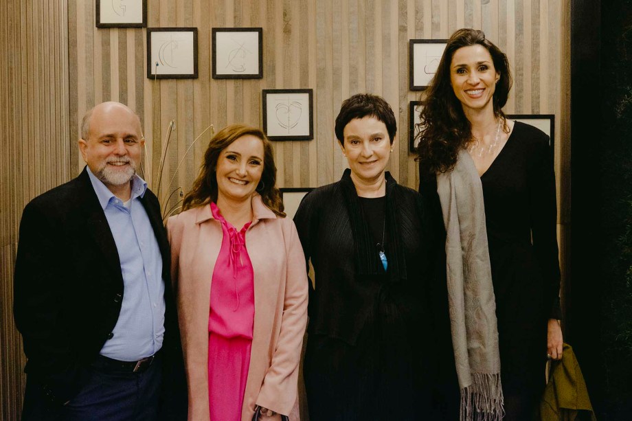 Maurício Siqueira, Adriana Fontana, Livia Pedreira e Graziela de Caroli Maurício Siqueira, Adriana Fontana, Livia Pedreira e Graziela de Caroli