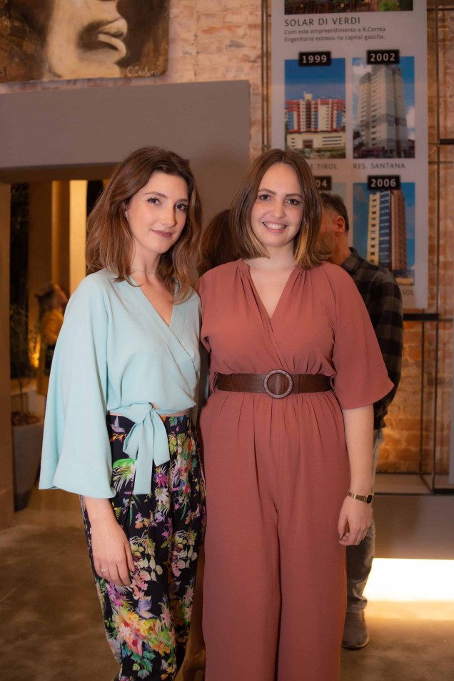 Gabriella Badaraco e Jéssica Müller. Gabriella Badaraco e Jéssica Müller.