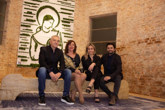 Valdecir Santos, Vera Capaverde, Karina Capaverde e Luciano Mota. Valdecir Santos, Vera Capaverde, Karina Capaverde e Luciano Mota.