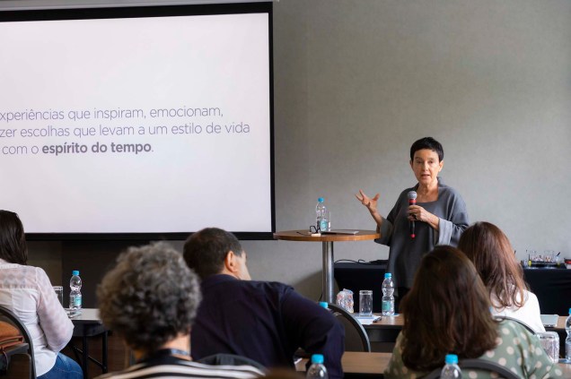 Lívia Pedreira Lívia Pedreira