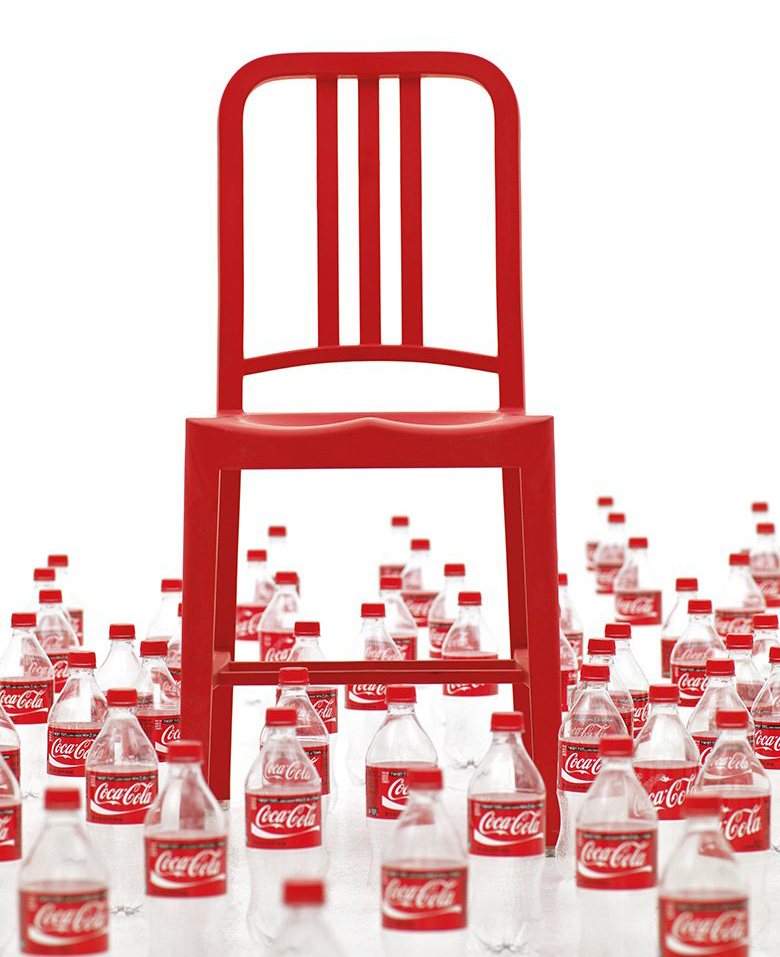 111navychairmadeof111recycledplasticbottles_retusch_8279_2785 111navychairmadeof111recycledplasticbottles_retusch_8279_2785