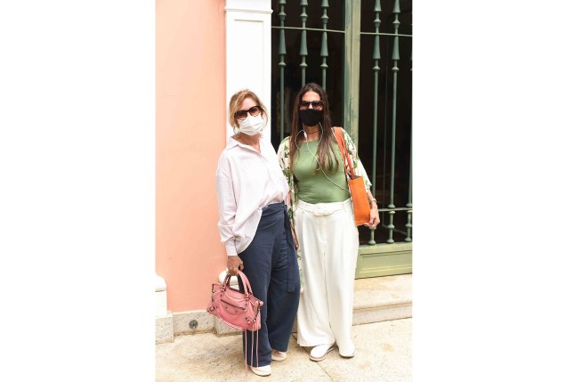 Cynthia Pedrosa e Cristiane Carvalho. Cynthia Pedrosa e Cristiane Carvalho.