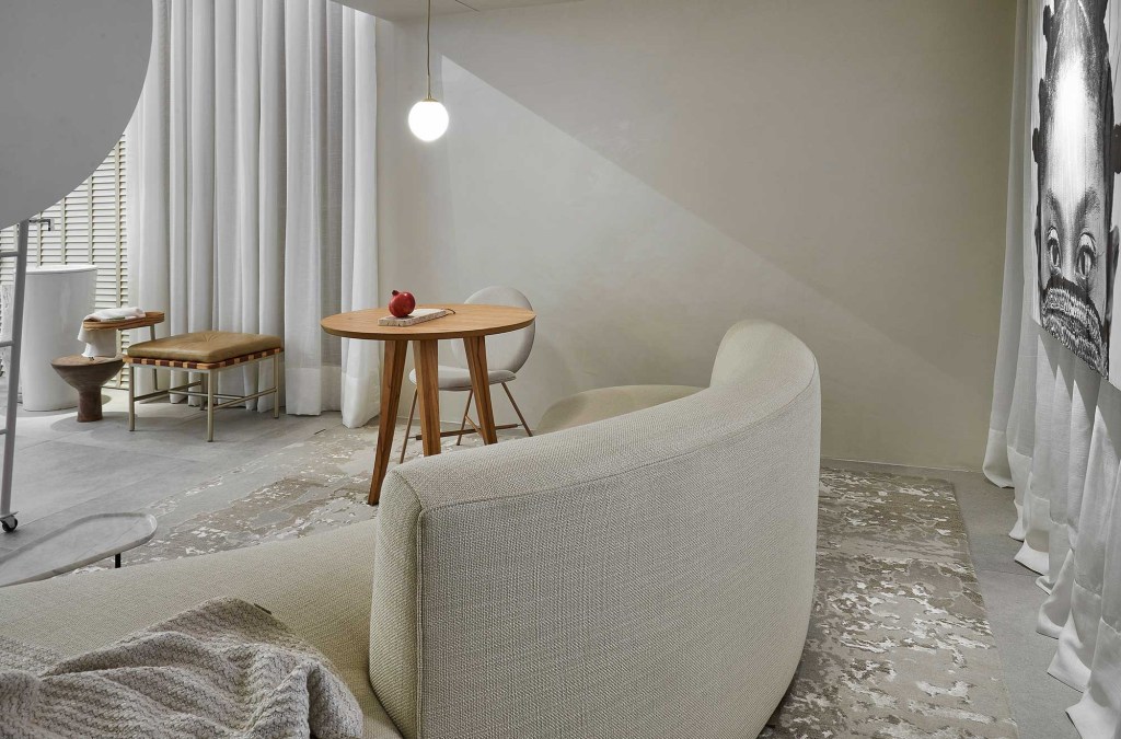sala-das-janelas-duo-arquitetos-janelas-casacor-minas-gerais-2020-jomar-braganca-3 sala-das-janelas-duo-arquitetos-janelas-casacor-minas-gerais-2020-jomar-braganca-3