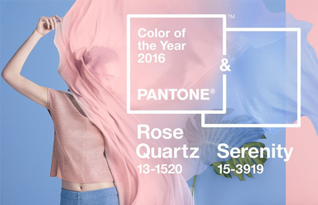 PANTONE 15-3919 Serenity e PANTONE 13-1520 Rose Quartz: coincidindo com movimentos sociais em relação à igualdade de gênero e fluidez, pela primeira vez, foi escolhida uma mistura de duas cores. Juntas, elas evocam o equilíbrio entre um rosa acolhedor e um azul claro mais frio e tranquilo, refletindo a conexão entre o bem-estar e uma calma sensação de ordem e paz.