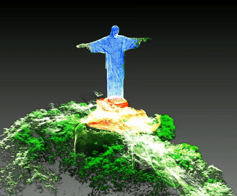 Cristo 2 Mais de 180 milhões de pontos de dados foram capturados, produzindo um modelo digital do monumento que abraça a cidade do Rio de Janeiro.