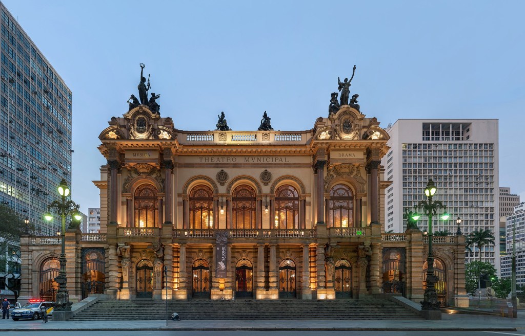 Teatro_Municipal arquitetura prédio icônico são paulo teatro municipal histórico