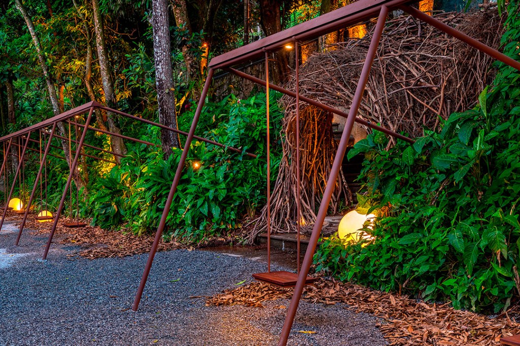 Bel Lobo e Mariana Travassos – No Balanço das Águas casacor rio de janeiro 2021 rj ambientes decoração arquitetura mostras bel lobo mariana travassos balanço águas jardim