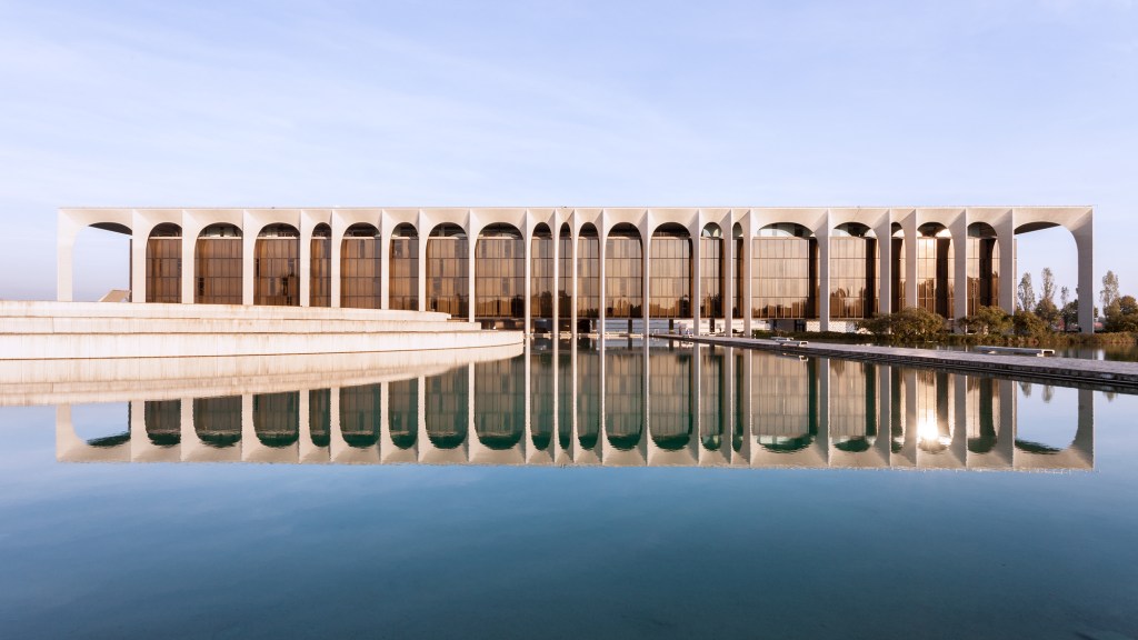 Mondadori_OscarNiemeyer Mondadori_OscarNiemeyer