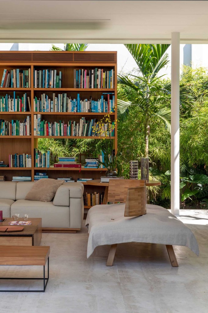 anexo casa dos livros lia siqueira casacor rio de janeiro rj biblioteca jardim decoração elenco profissionais livro livros