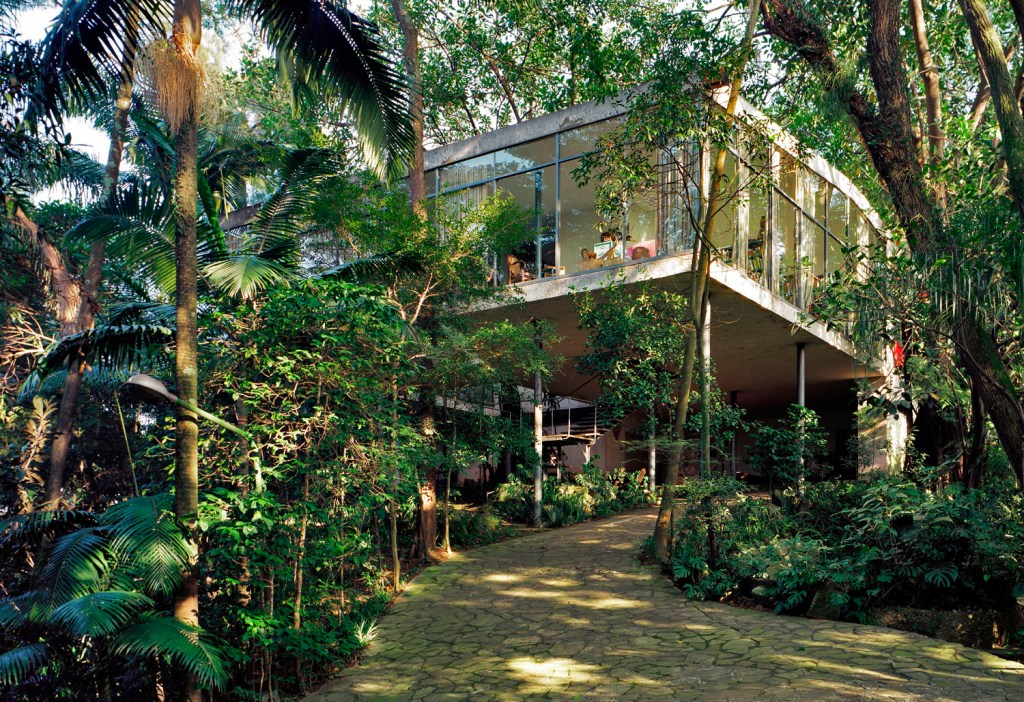 casa de vidro lina bo bardi localizada no Morumbi em São Paulo