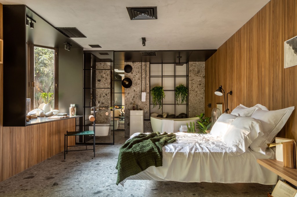 MONIQUE-PAMPOLHA_HANNA-CABRAL-suíte-neo-casacor-rio-de-janeiro-2018-foto-andré-nazareth studio neo casacor rio de janeiro 2018 granilite piso granilite terrazzo painel granilite casacor decoração ambiente suíte