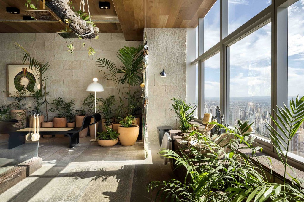 sala-de-banho-casacor-goias-2018jpg sala de banho casacor goiás 2018 w leao ogawa e heitor arrais vasos plantas decoração