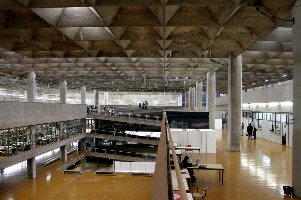 Faculdade de Arquitetura da USP - FAU, por Vilanova Artigas e Carlos Cascaldi