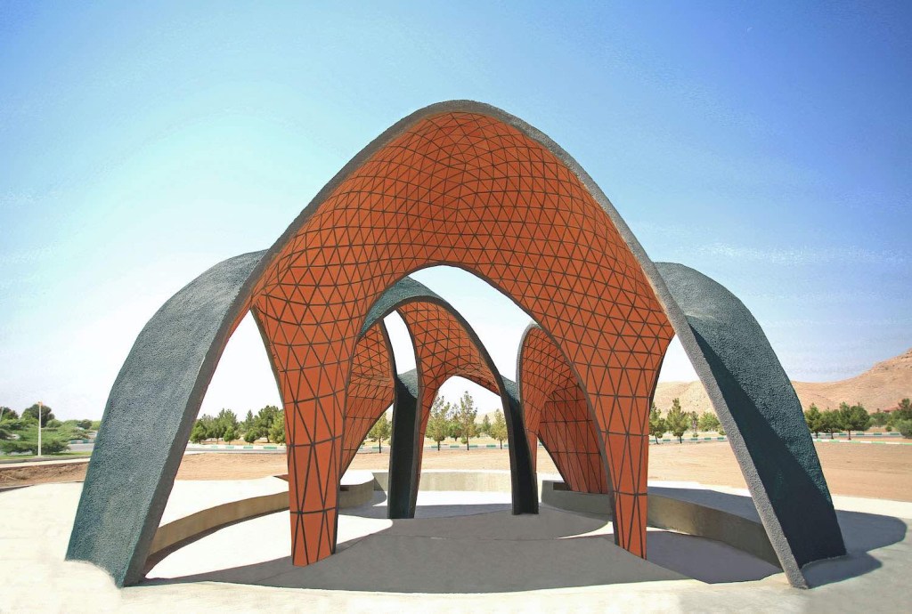 Kooshk_research_pavilion_Hossein_Moradi_Iran_001 arquitetura tradicional no irã é resgatada por projeto de estudantes de arquitetura