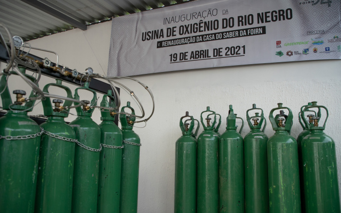 cilindros Usina de oxigênio; amazonas; rio negro; pandemia; povo indígena; São Miguel da Cachoeira