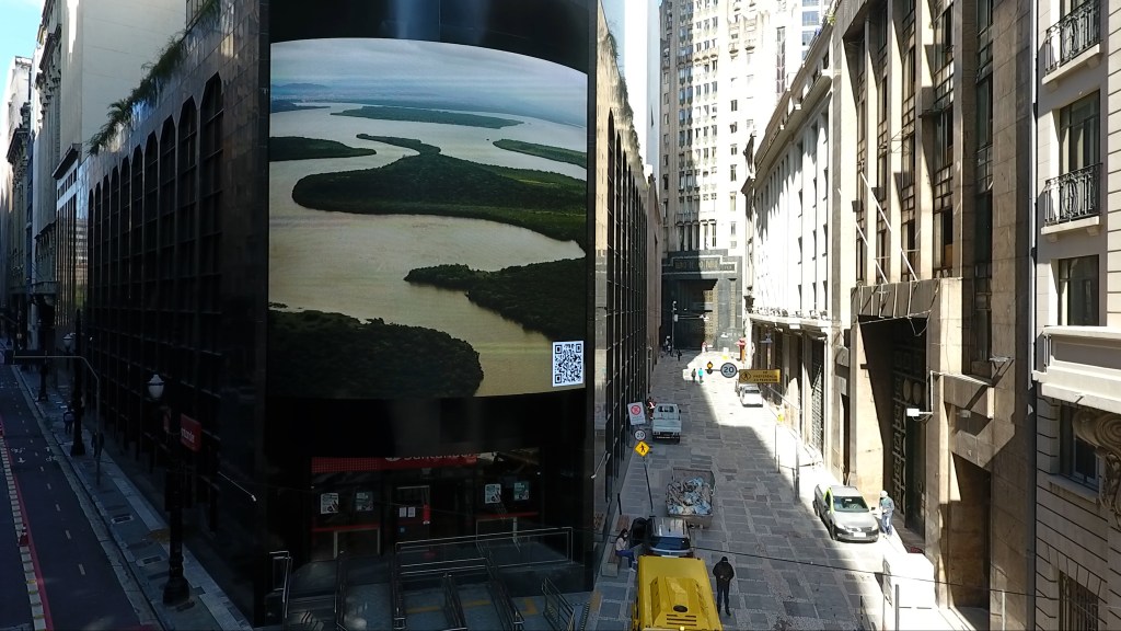 painel-fotografia-centro-de-sao-paulo-sp-credito-Amanda-Leite-1 fotografia foto tuca reinés são paulo santander fachada avenida cidade brasil paisagem
