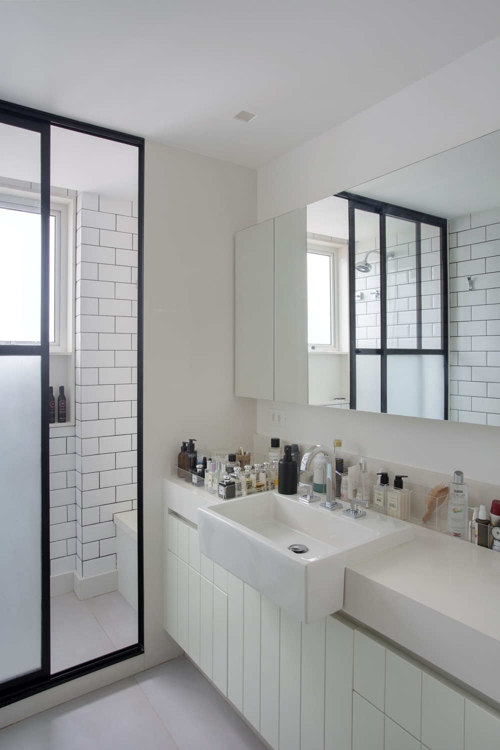 apartamento-reforma-Brise-Arquitetura11 Reforma adiciona três suítes em apartamento antigo