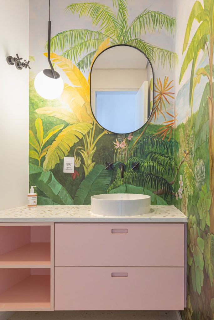 banheiro integrado apartamento art deco airbnb