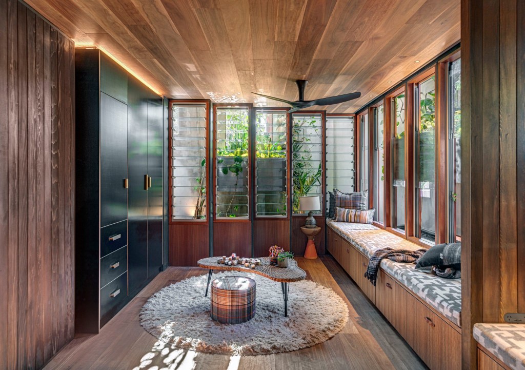 welcome-to-the-jungle-house-c-plus-c-architects-workshop-sustainable-residential_dezeen_2364_col_9-2048×1442 Welcome to the jungle house