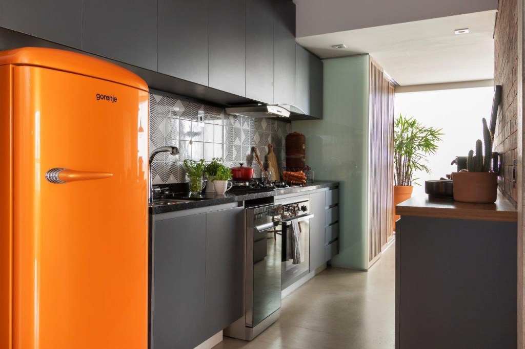 SP-Studio_Maxhaus_RafaelRenzo-28 Apartamento de 80m² traduz estilo de vida urbano com pontos de azul