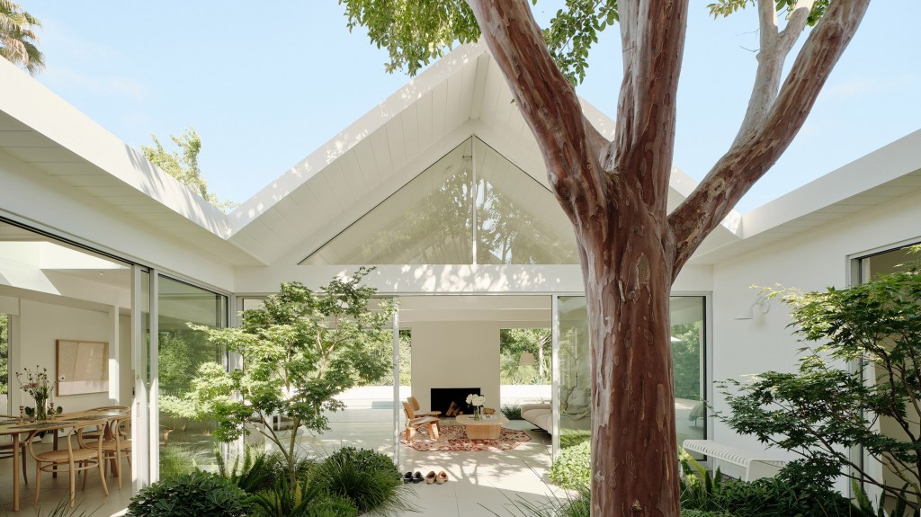 casa-twin-gable-eichler-california-1 casa twin gable eichler california