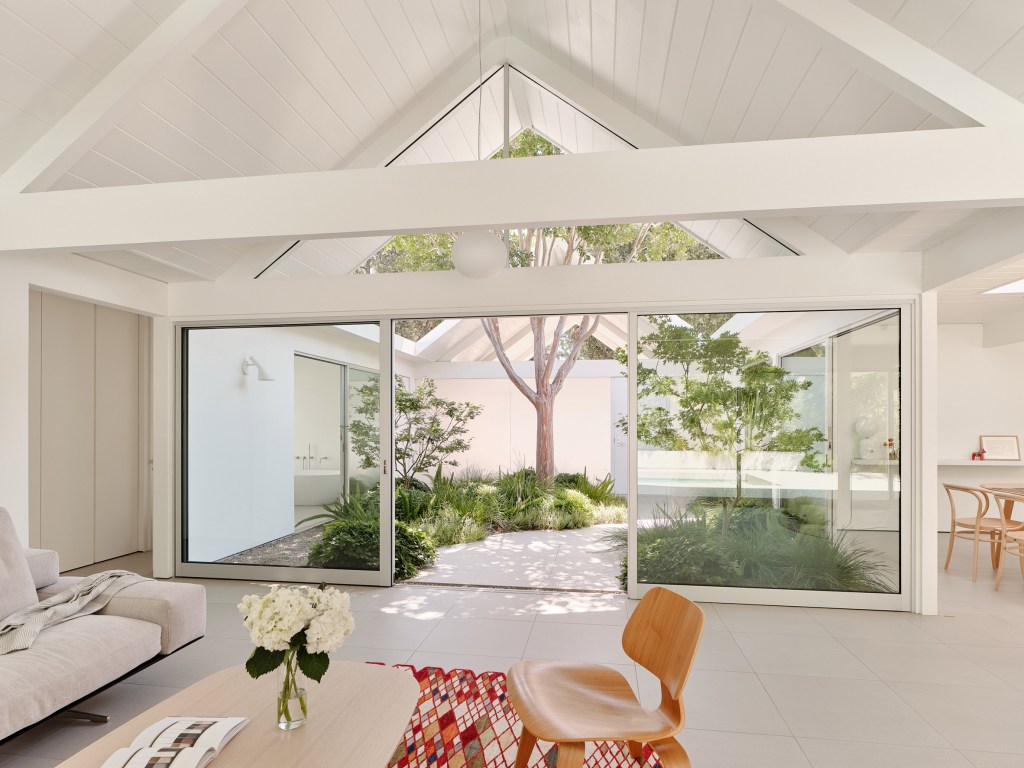 casa-twin-gable-eichler-california-5 casa twin gable eichler california